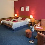 Centrum 3*