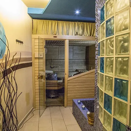 Centrum Ξενοδοχείο 3*