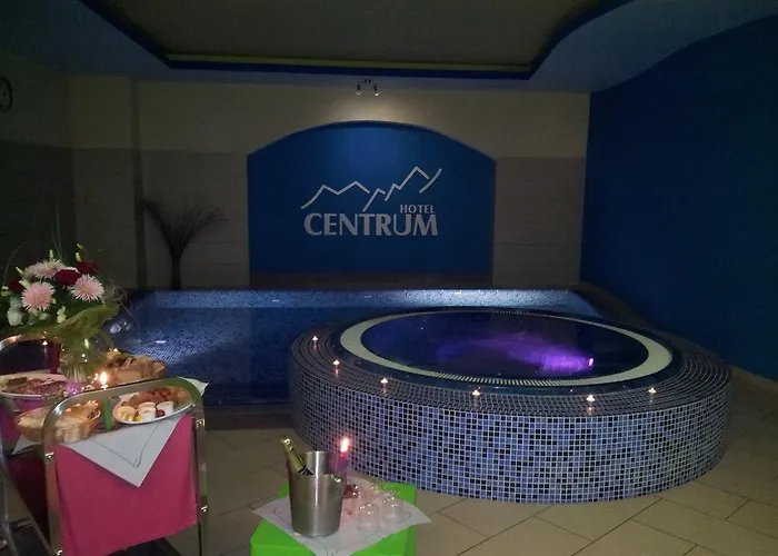 Centrum מלון הַרָכוֹב