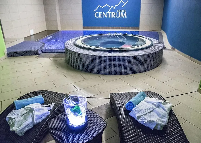 Centrum מלון הַרָכוֹב